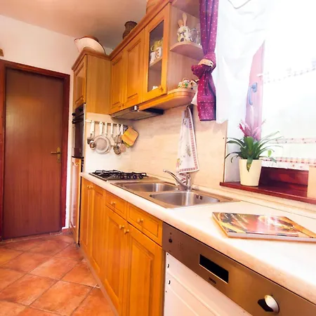 Rustic Charm With Sauna - Five Bedroom With Sauna Holiday home Bizeljsko