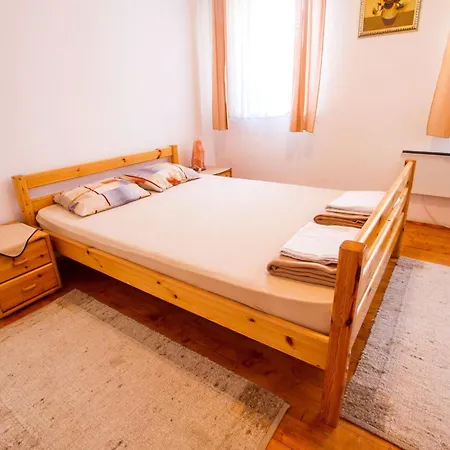Rustic Charm With Sauna - Five Bedroom With Sauna * Bizeljsko
