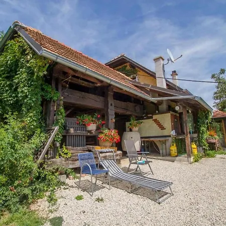 Rustic Charm With Sauna - Five Bedroom With Sauna Vikendica Bizeljsko