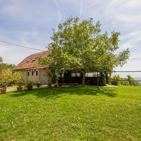 Rustic Charm With Sauna - Five Bedroom With Sauna Vikendica
