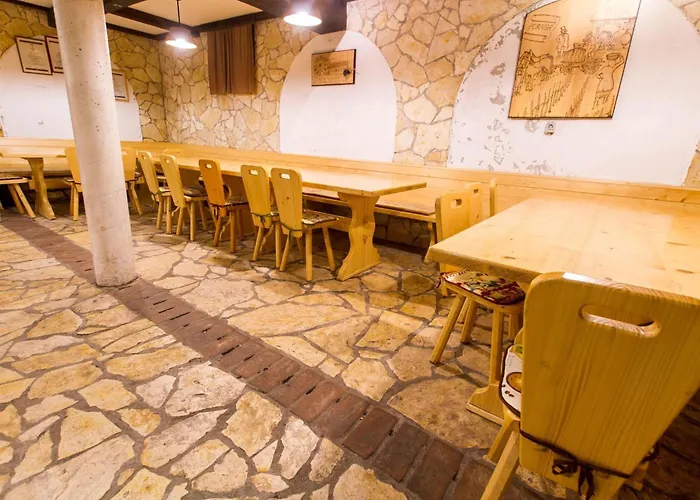 Rustic Charm With Sauna - Five Bedroom With Sauna *