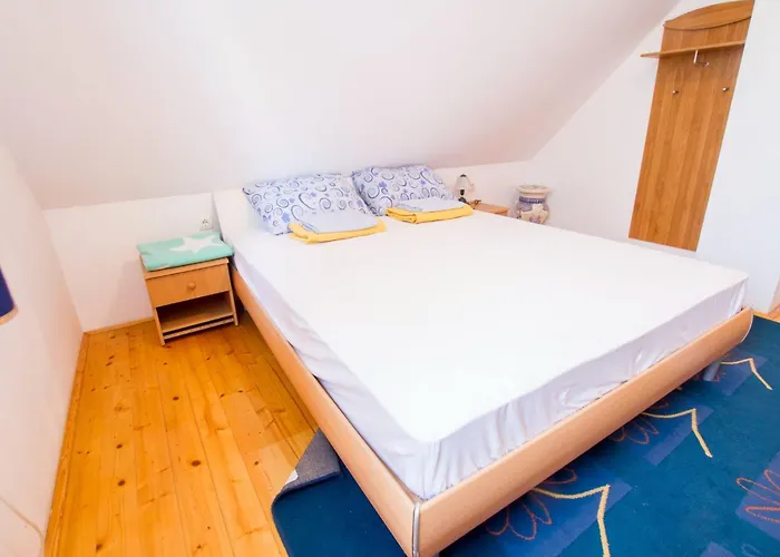 Semesterbostad Rustic Charm With Sauna - Five Bedroom With Sauna *