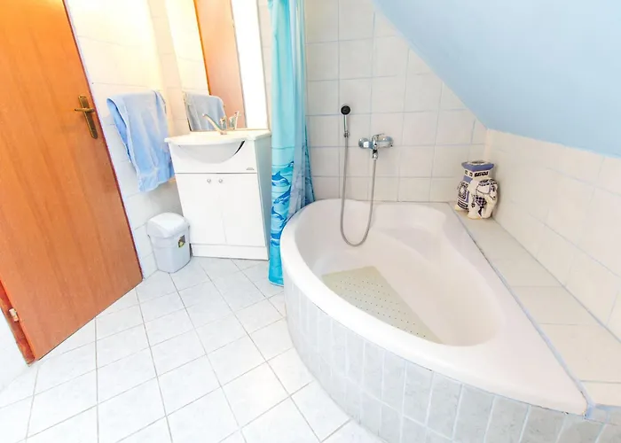 Semesterbostad Rustic Charm With Sauna - Five Bedroom With Sauna Bizeljsko