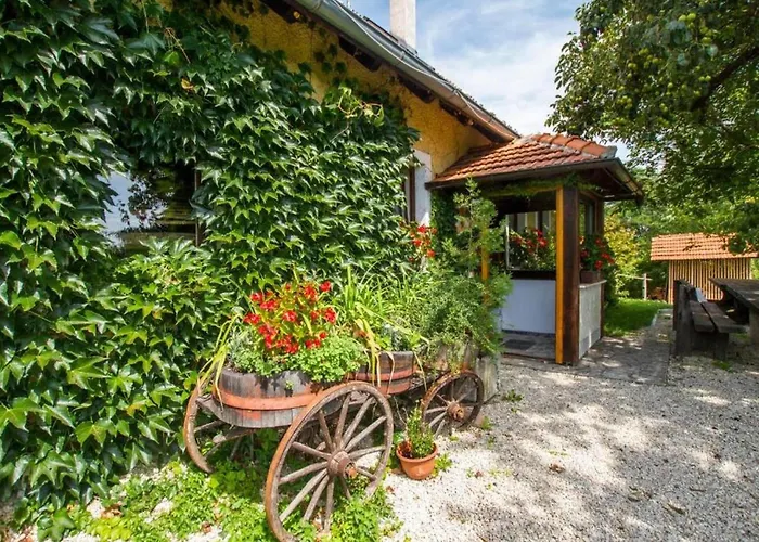 Semesterbostad Rustic Charm With Sauna - Five Bedroom With Sauna *